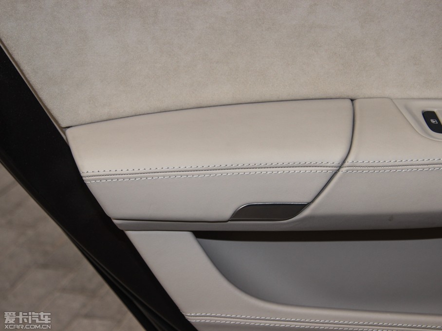 2015WA8 6.3 FSI W12 quattroŞ