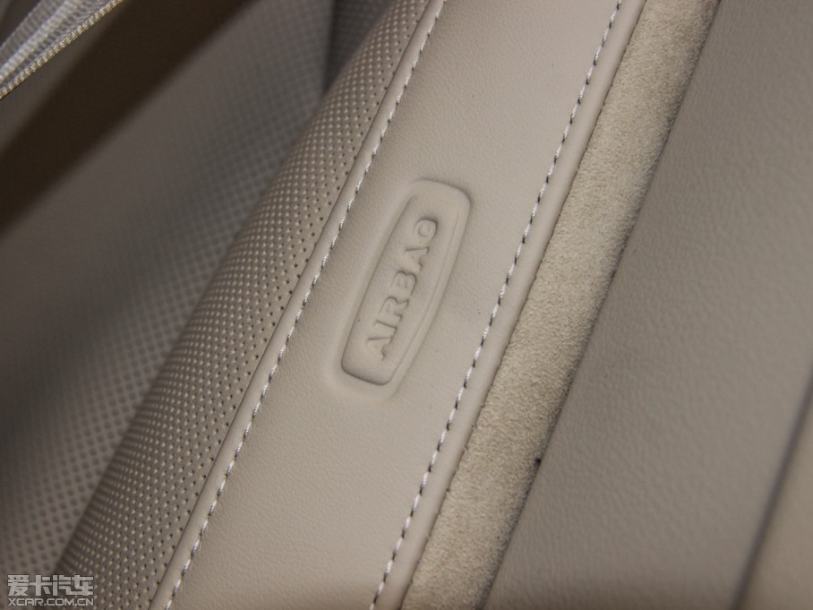 2015WA8 6.3 FSI W12 quattroŞ