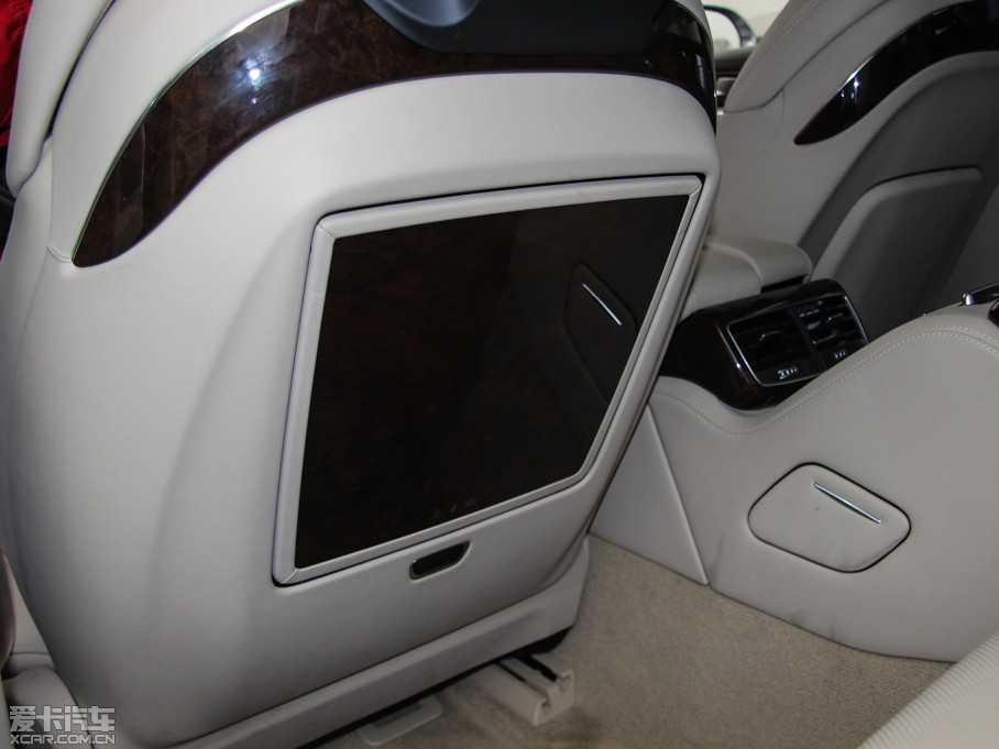 2015WA8 6.3 FSI W12 quattroŞ