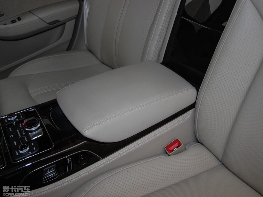 2015WA8 6.3 FSI W12 quattroŞ