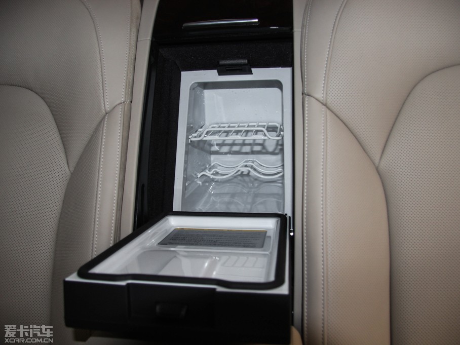 2015WA8 6.3 FSI W12 quattroŞ