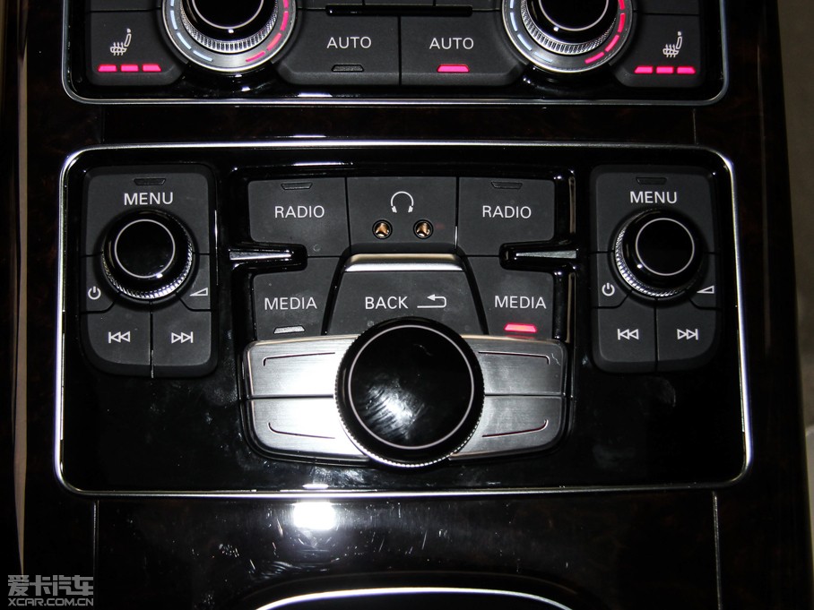 2015WA8 6.3 FSI W12 quattroŞ