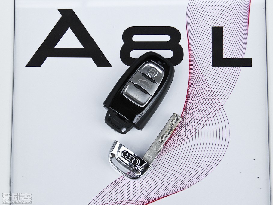 2015WA8 6.3 FSI W12 quattroŞ