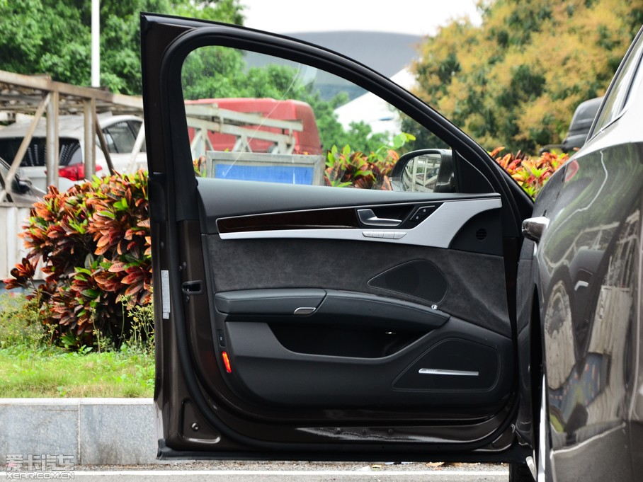 2015WA8 50 TFSI quattroA