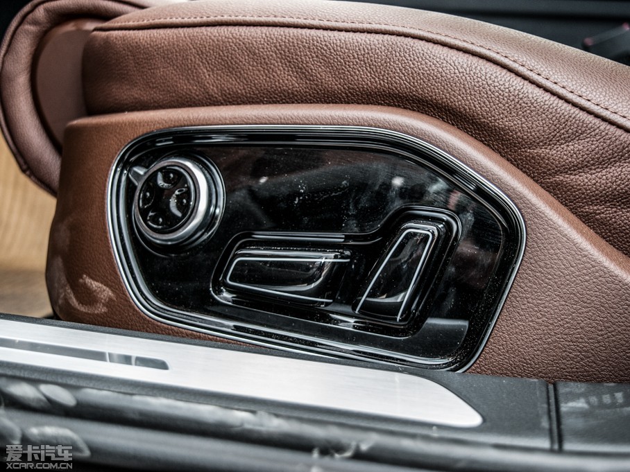 2015?yun)WA8 30 FSI m