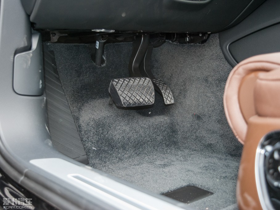 2015��W��A8 30 FSI ���m��