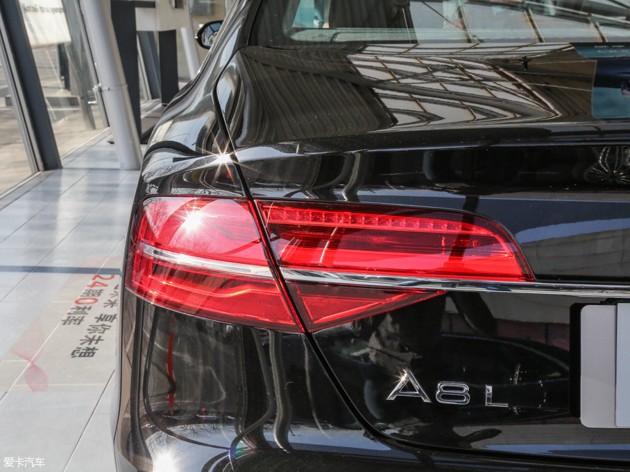 2015WA8 45 TFSI quattroA