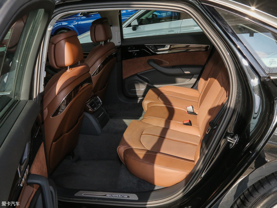 2015WA8 45 TFSI quattroA