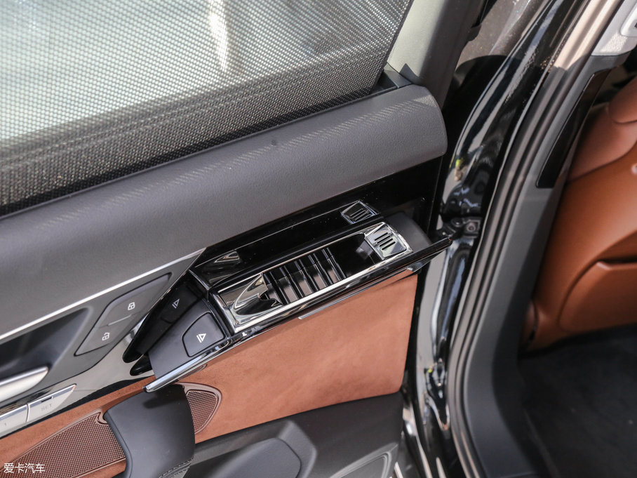 2015WA8 45 TFSI quattroA