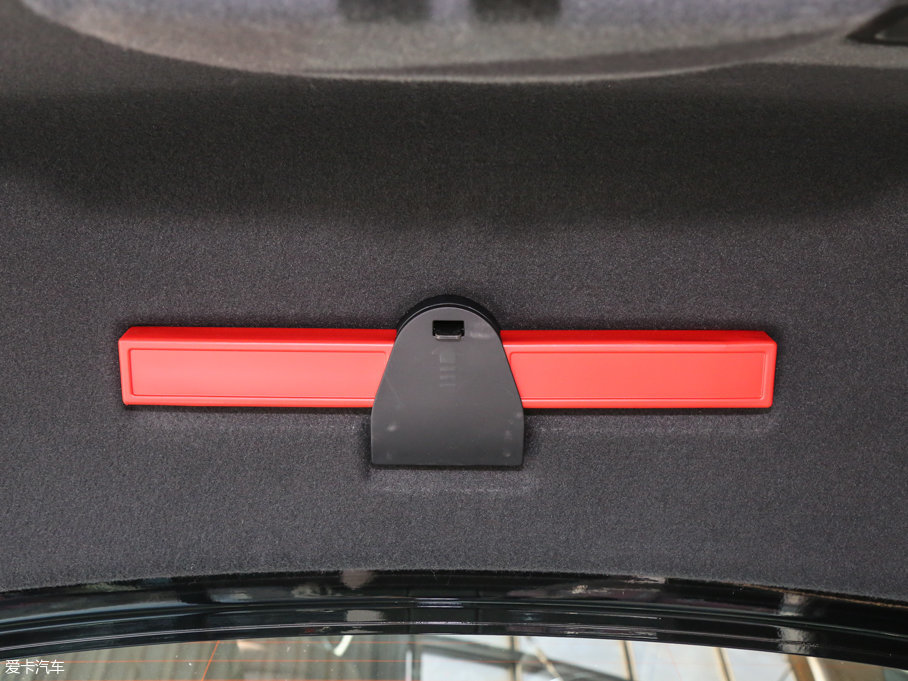 2015WA8 45 TFSI quattroA