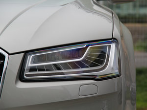 2015款45 TFSI quattro豪华型 大灯