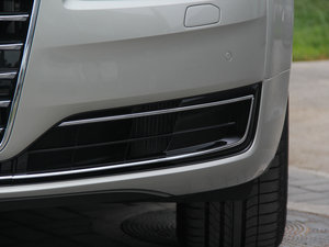 2015款45 TFSI quattro豪华型 前雾灯