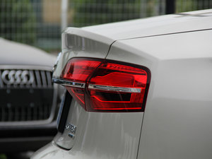 201545 TFSI quattroA ^