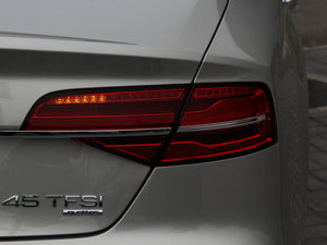 201545 TFSI quattroA ^