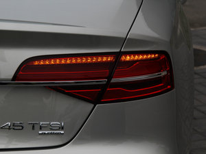 201545 TFSI quattroA ^