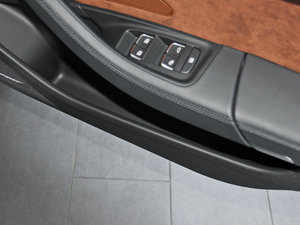 201560 TFSI quattroA п؅^