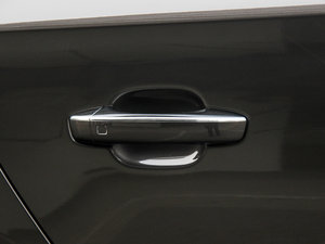 20156.3 FSI W12 quattroŞ ^