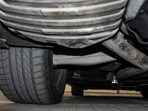 20156.3 FSI W12 quattroŞ ^