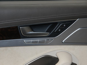 20156.3 FSI W12 quattroŞ g