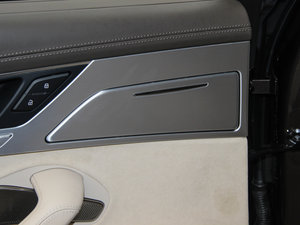 20156.3 FSI W12 quattroŞ g