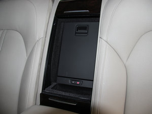 20156.3 FSI W12 quattroŞ g