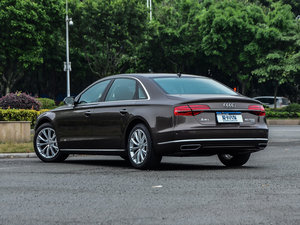 2015款50 TFSI quattro豪华型 左后45度
