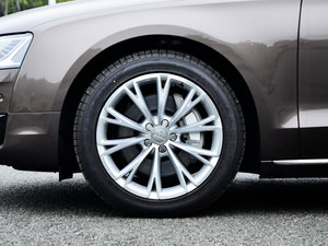 2015款50 TFSI quattro豪华型 轮圈