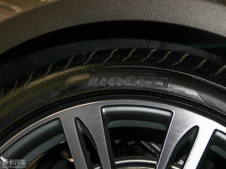 2014��W��A7 50TFSI quattro���A��