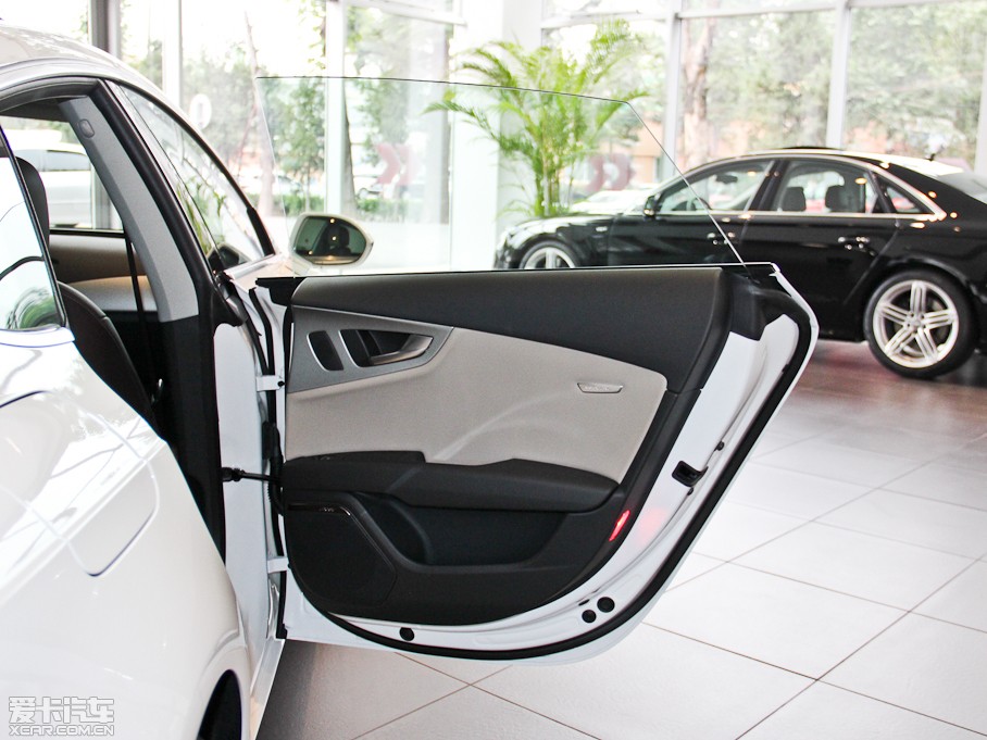 2014WA7 35FSI quattrog