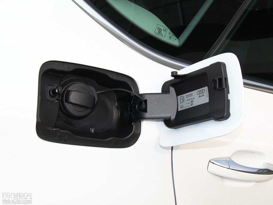 2014��W��A7 50TFSI quattro���A��