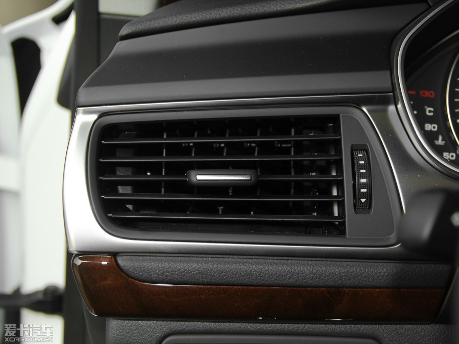 2014��W��A7 50TFSI quattro���A��