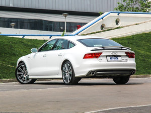 2014款50TFSI quattro豪华型 整体外观