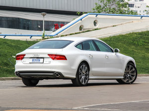 2014款50TFSI quattro豪华型 整体外观