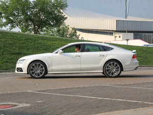 2014款50TFSI quattro豪华型 其它