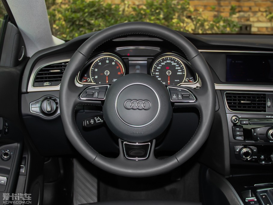 2014?yun)WA5 Coupe 45TFSI L(fng)а