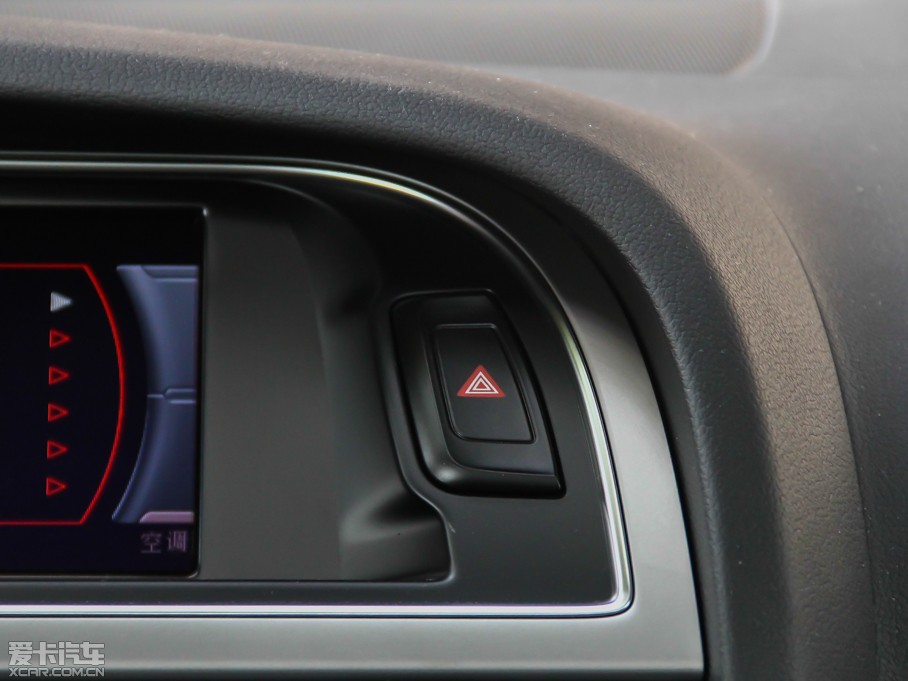 2014?yun)WA5 Coupe 45TFSI L(fng)а