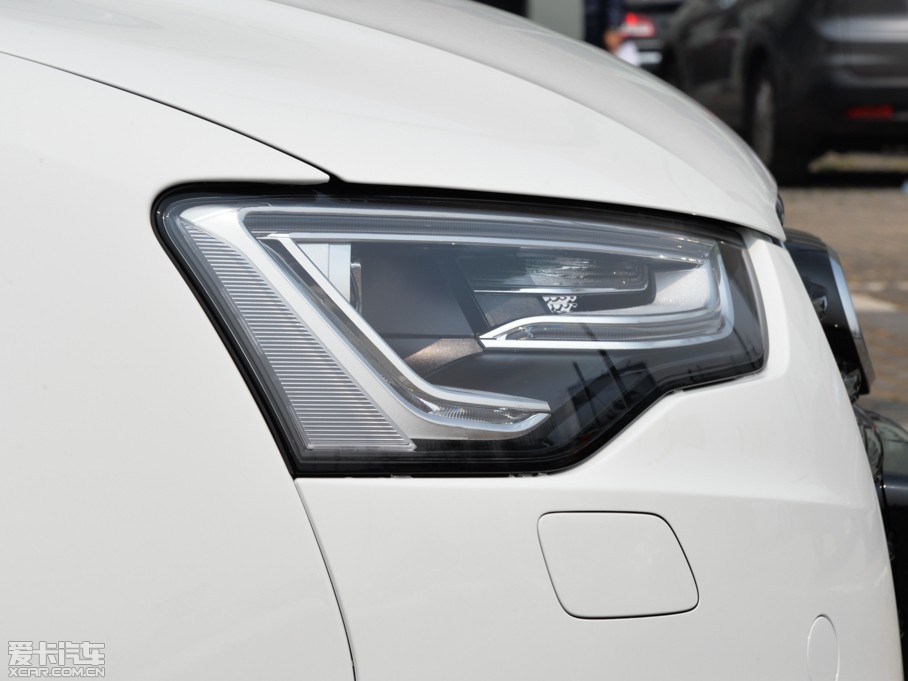 2014?yun)WA5 Coupe 45TFSI