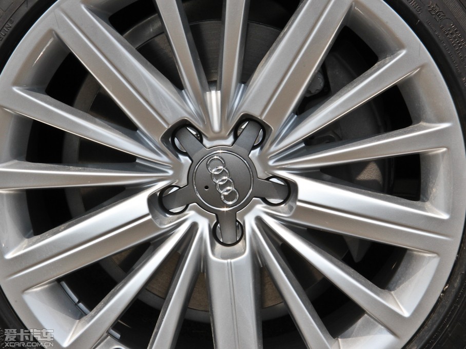 2014��W��A5 Cabriolet 45TFSI �L�а�