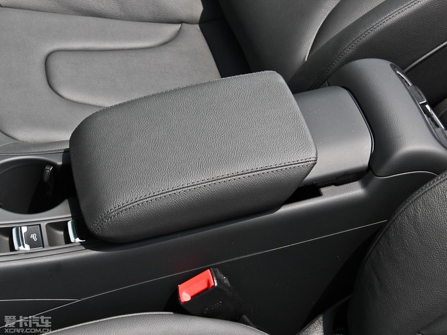 2014��W��A5 Cabriolet 45TFSI �L�а�