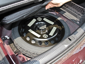 2014��45TFSI �L�а� ��̥