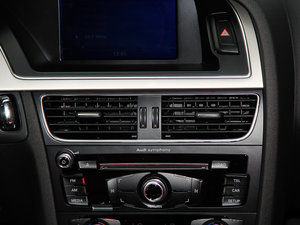 2014��45TFSI quattro ���{���L��