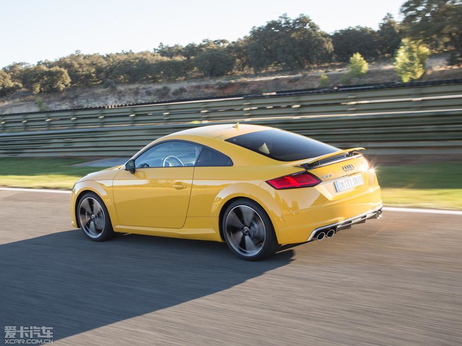 2016?yun)WTTS Coupe Coupe quattro