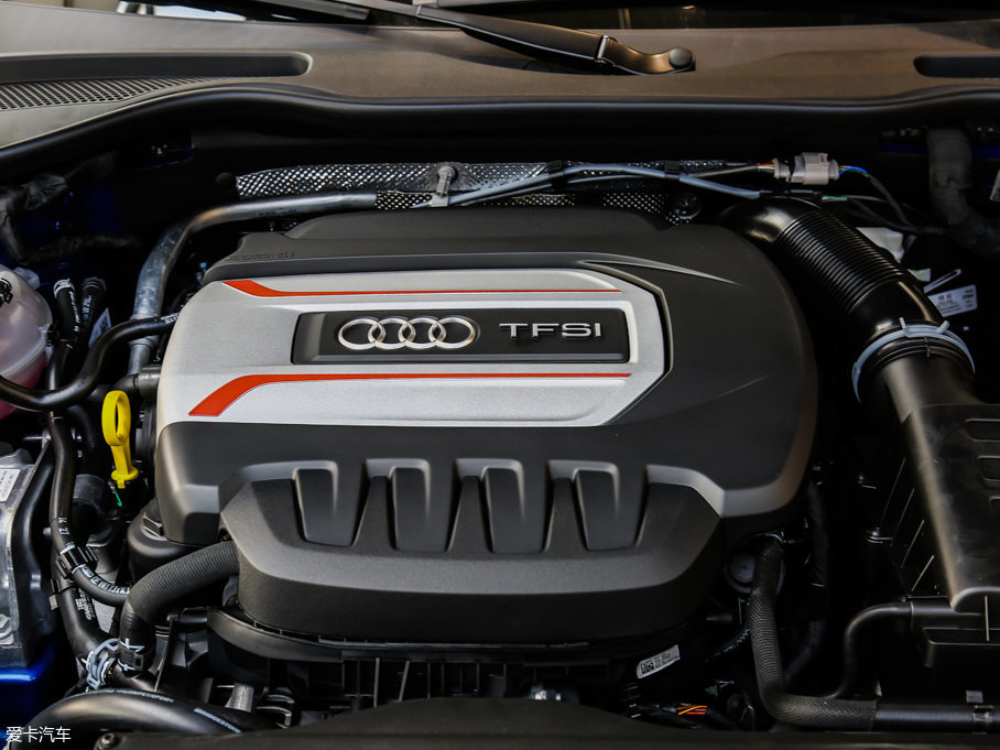 2016?yun)WTTS Coupe Coupe quattro