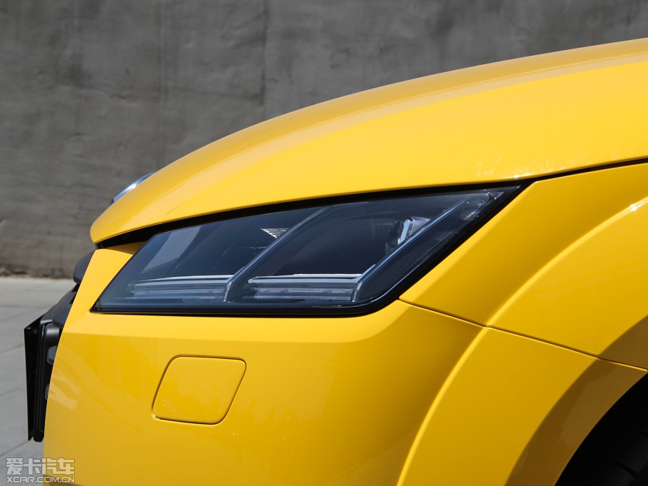 2015?yun)WTT Coupe 45 TFSI quattro