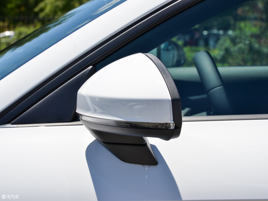 2015WTT Coupe 45 TFSI