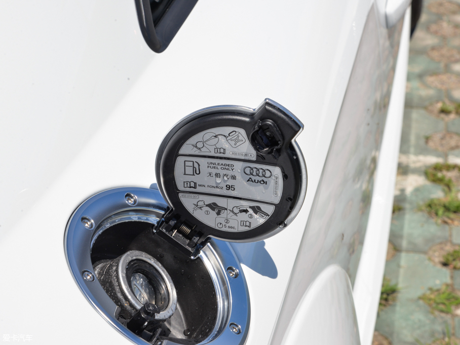 2015WTT Coupe 45 TFSI