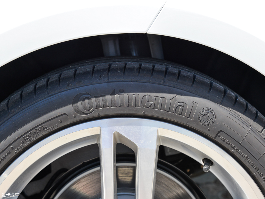 2015?yun)WTT Coupe 45 TFSI