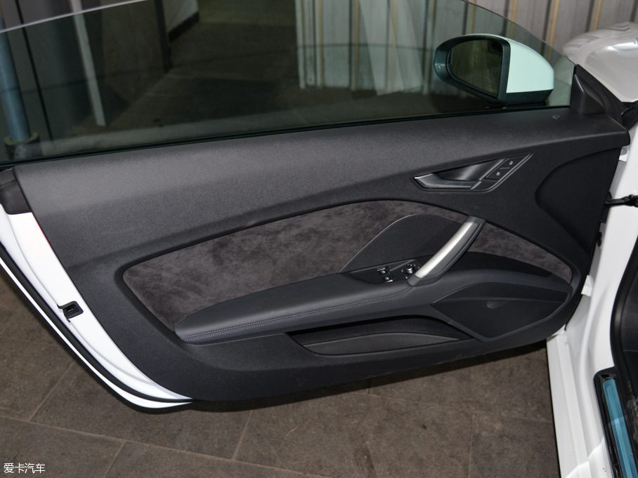 2015WTT Coupe 45 TFSI