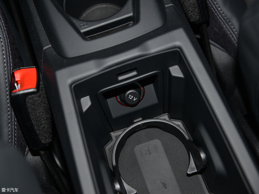 2015WTT Coupe 45 TFSI