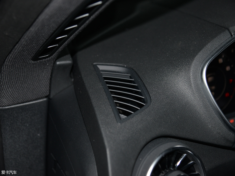 2015WTT Coupe 45 TFSI